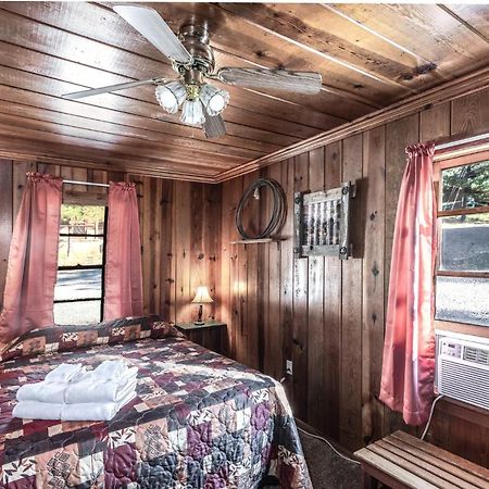 רואידוסו Apache Village 7, Queen Bed, Midtown, Sleeps 2 מראה חיצוני תמונה